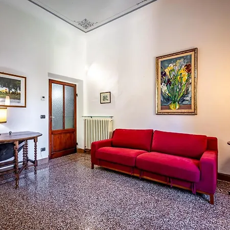 Apartment Yid Laura *